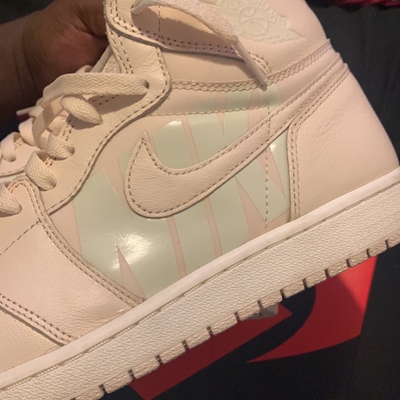 Guava Ice Jordan 1 size 10 - Picture 6 of 6